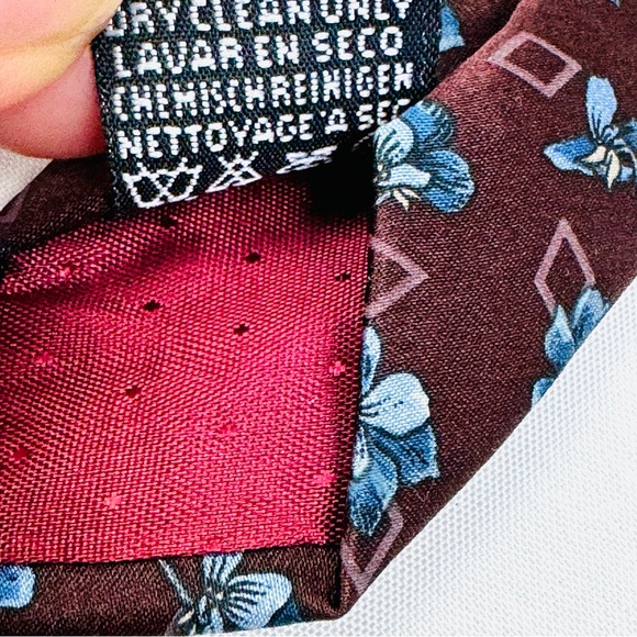Geoffrey Beene 100% Italian Silk Floral Necktie - Picture 6 of 7